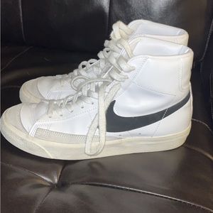 Nike blazers women 8.5